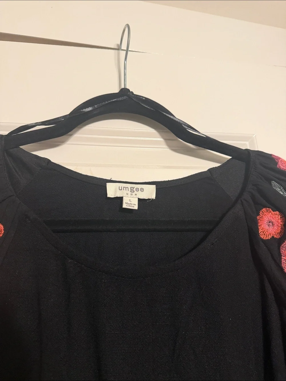 Umgee Black Embroidered Sleeve Top - Picture 7 of 8